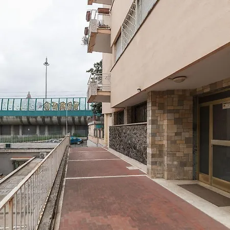 Apartment Clivo Di Monte Del Gallo Rom